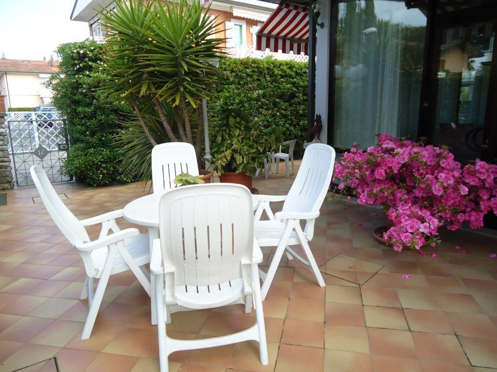 Hotel Matilde Marina di Massa Luaran gambar