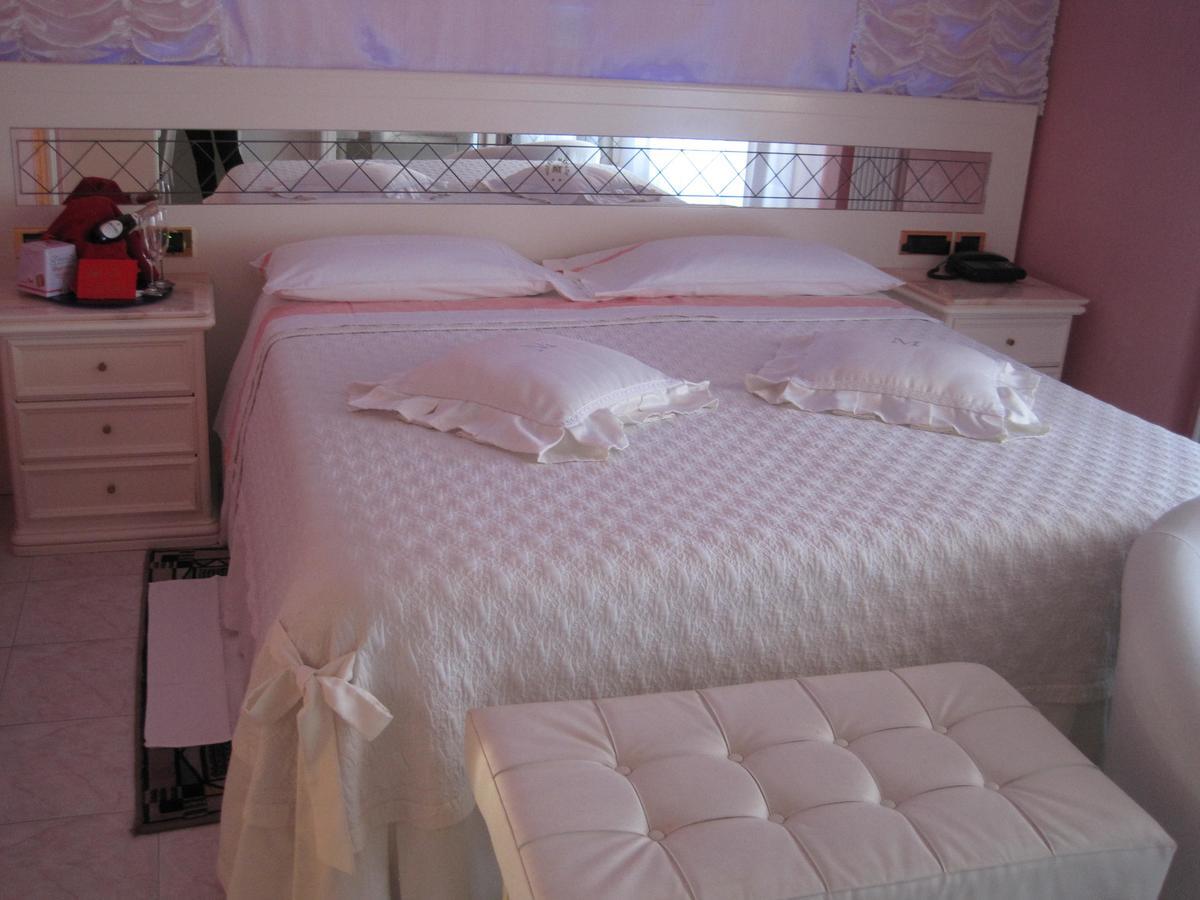 Hotel Matilde Marina di Massa Luaran gambar