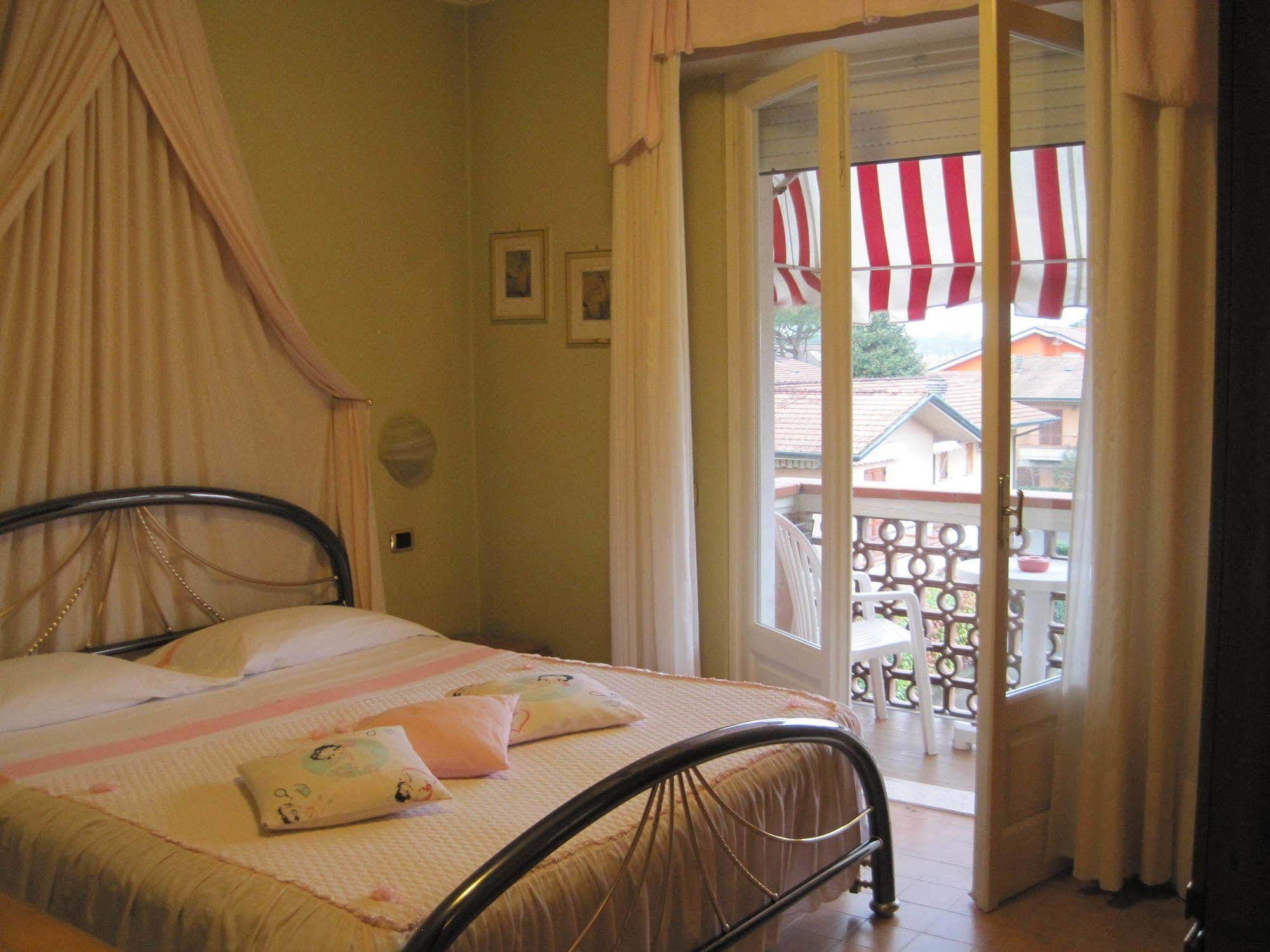 Hotel Matilde Marina di Massa Luaran gambar