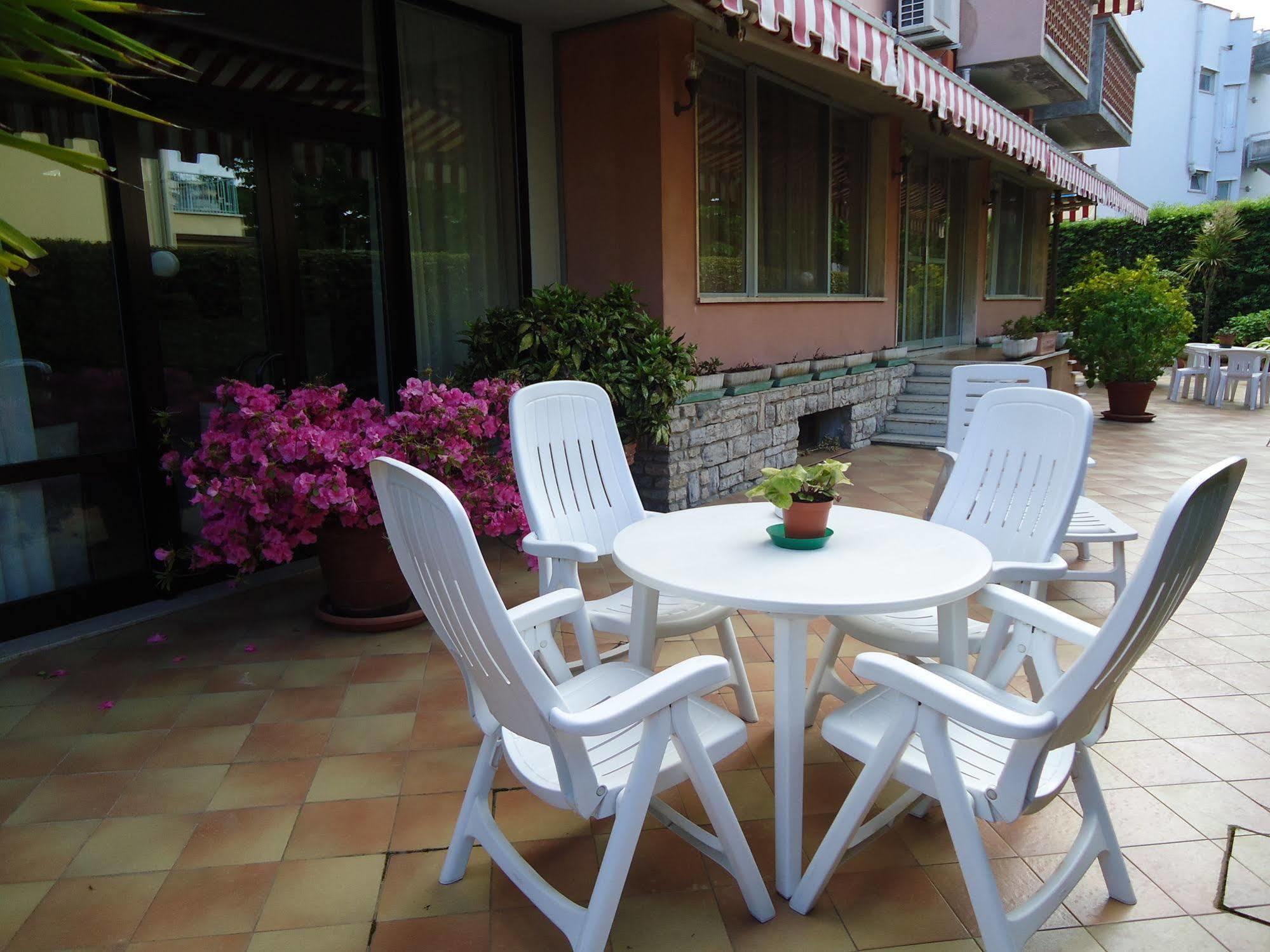 Hotel Matilde Marina di Massa Luaran gambar
