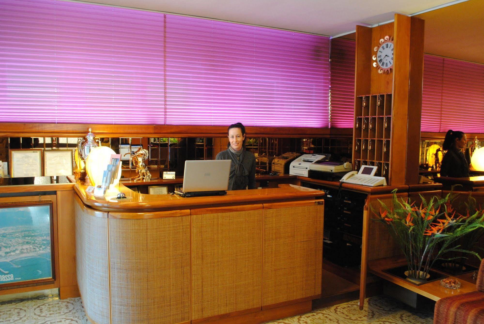Hotel Matilde Marina di Massa Luaran gambar